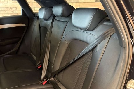 Audi Q3 2.0 TFSI S line SUV 5dr Petrol S Tronic quattro Euro 5 (s/s) (170 ps) 30