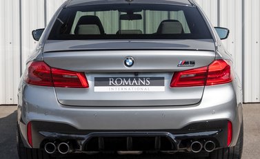 BMW M5 Competition 5