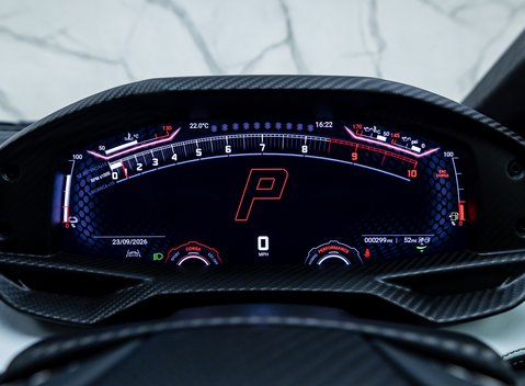 Lamborghini Revuelto 17