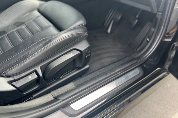 BMW 3 Series 318D SPORT 21