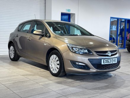 Vauxhall Astra 1.6 16v Exclusiv Auto Euro 5 5dr