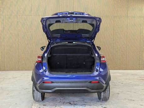 Nissan Juke 1.0 Juke N-Connecta DiG-T 5dr 30