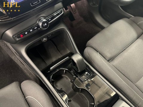Volvo XC40 Recharge 69kWh Plus SUV 5dr Electric Auto (231 ps) 17