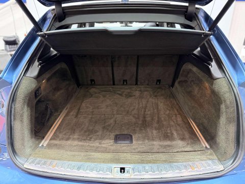 Bentley Bentayga 4.0 V8 SUV 5dr Petrol Auto 4WD Euro 6 (s/s) (550 ps) 76