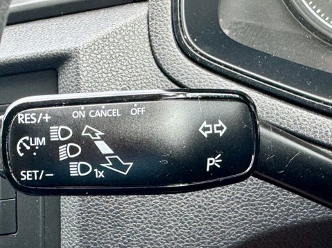SEAT Ibiza MPI S 23