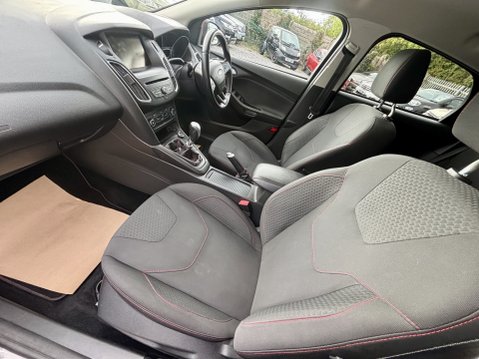 Ford Focus ZETEC S TDCI BLACK EDITION 10