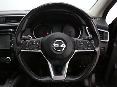 Nissan Qashqai 1.5 dCi Tekna Euro 6 (s/s) 5dr 10
