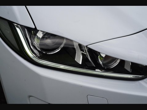 Jaguar XE 2.0i GPF R-Sport Auto Euro 6 (s/s) 4dr 25