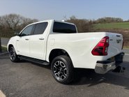 Toyota Hilux Invincible 4WD D-4D Double Cab Pickup 6