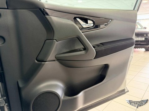 Nissan Qashqai 1.2 DIG-T N-Connecta 2WD Euro 6 (s/s) 5dr 82