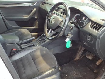 Skoda Octavia 2.0 TDI Scout DSG 4WD Euro 6 (s/s) 5dr