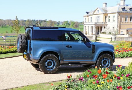 Land Rover Defender 90