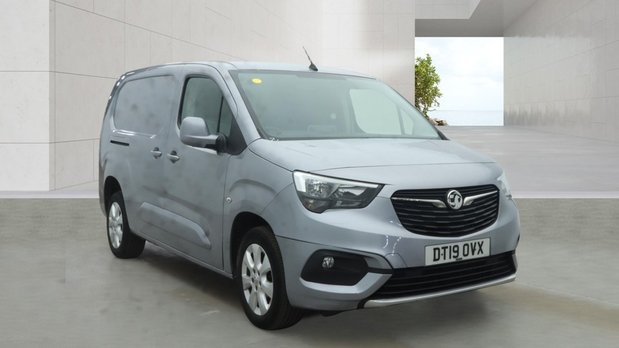 Vauxhall Combo LWB L2H1 Low Roof Limited 2300 Air Con Alloys Sensors EURO 6 NO VAT 2