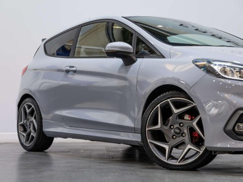 Ford Fiesta 1.5T EcoBoost ST-3 Hatchback 3dr Petrol Manual Euro 6 (200 ps) 9