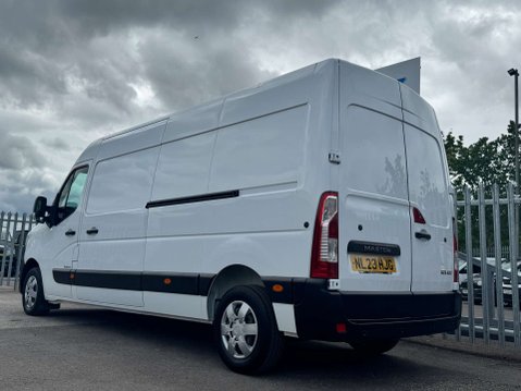 Renault Master 2.3 dCi 35 Business+ Panel Van 4dr Diesel Manual FWD LWB Medium Roof Euro 6 28