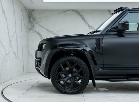 Land Rover Defender 90 D250 X-Dynamic SE URBAN 38