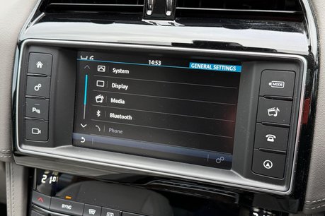 Jaguar F-Pace I PORTFOLIO AWD 38