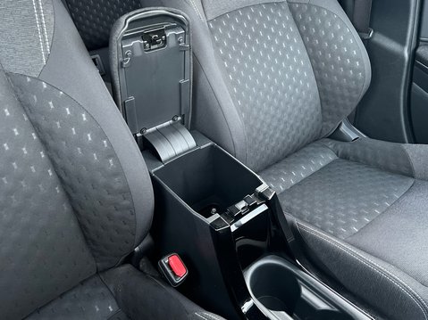 Suzuki Swace MOTION 27