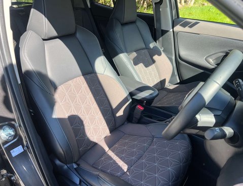 Toyota Yaris Cross 1.5 Yaris Cross Excel HEV 4x4 Auto 4WD 5dr 16