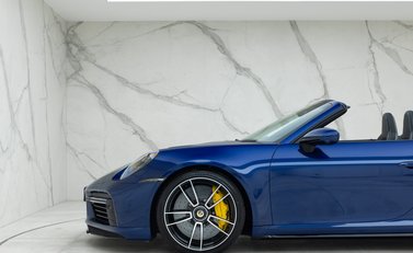 Porsche 911 Turbo S Cabriolet (992) 30