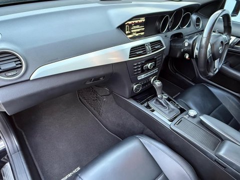 Mercedes-Benz C Class 6.3 C63 V8 AMG Edition 125 SpdS MCT Euro 5 2dr 6