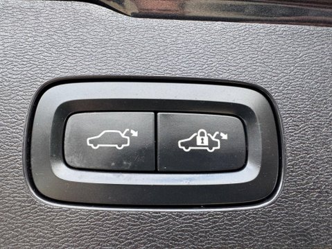 Volvo V60 2.0 D4 R-Design Auto Euro 6 (s/s) 5dr 45