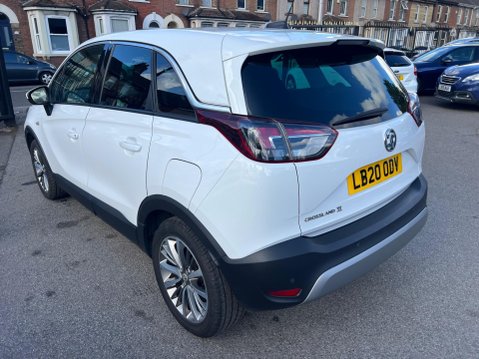 Vauxhall Crossland X 1.2 Griffin Euro 6 (s/s) 5dr 4
