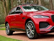 Jaguar F-Pace R-DYNAMIC BLACK 11