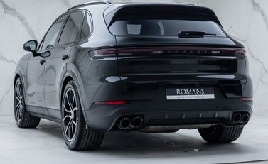 Porsche Cayenne V6 10