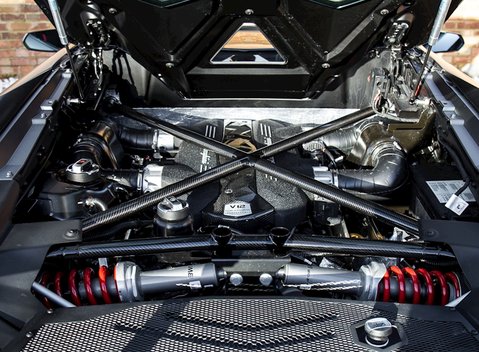 Lamborghini Aventador SV LP 750-4 Roadster 4