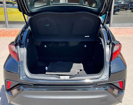 Toyota C-HR 1.8 C-HR Icon HEV CVT 5dr 60