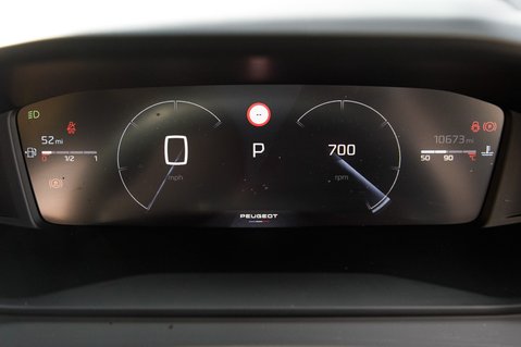 Peugeot 2008 PURETECH EAT8 S/S ALLURE 10