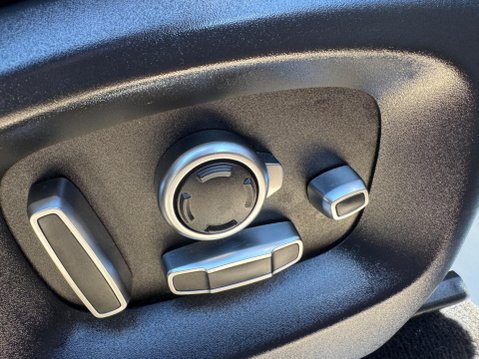 Land Rover Range Rover Sport 3.0 SD V6 Autobiography Dynamic Auto 4WD Euro 6 (s/s) 5dr 53