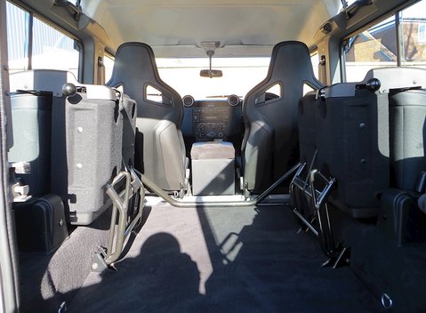 Land Rover Defender 90 XS 15