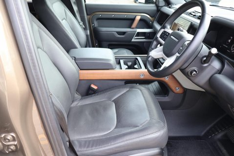 Land Rover Defender 110 D300 X-DYNAMIC HSE 7 SEATER  PRICE MATCH OFFER PREMIUM COLOUR  18