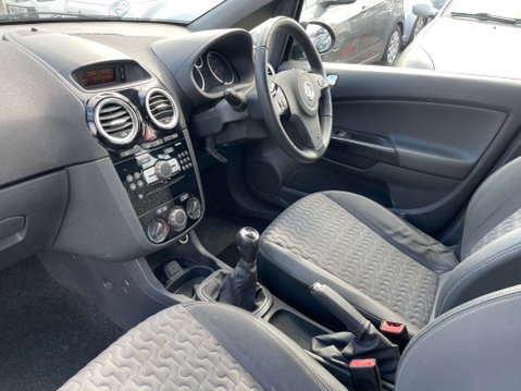 Vauxhall Corsa 1.2 Corsa SE 5dr 33