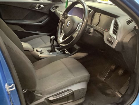 BMW 1 Series 1.5 118I SE 5dr 9