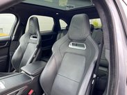 Jaguar F-Pace 2.0 D200 MHEV R-Dynamic HSE Auto AWD Euro 6 (s/s) 5dr 34