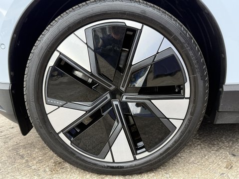 Volvo Ex30 Single Motor Extended Range 69kWh Ultra SUV 5dr Electric Auto (272 ps) 17