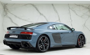 Audi R8 V10 Performance Carbon Black 7