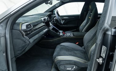 Lamborghini Urus Performante 17