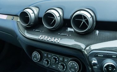 Ferrari F12 Berlinetta 18