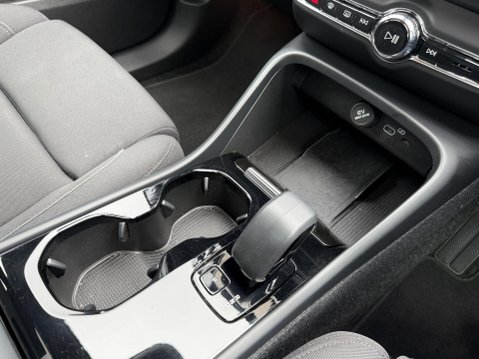 Volvo C40 Recharge 69kWh Core SUV 5dr Electric Auto (231 ps) 49
