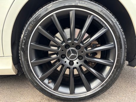 Mercedes-Benz C43 3.0 V6 AMG Edition (Premium) Saloon Petrol G-Tronic+ 4MATIC Euro 6 (390ps) 11