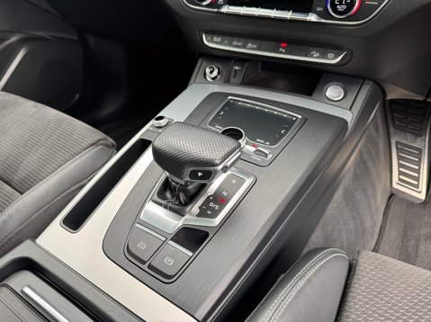 Audi Q5 TDI QUATTRO S LINE 12