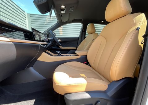 MG HS 1.5 T-GDI PHEV TROPHY 16
