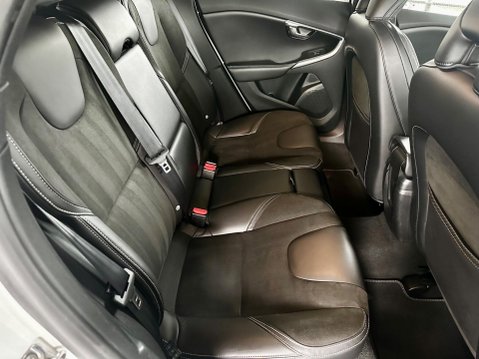 Volvo V40 1.6 T2 R-Design Euro 5 (s/s) 5dr 38