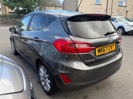 Ford Fiesta TITANIUM 4