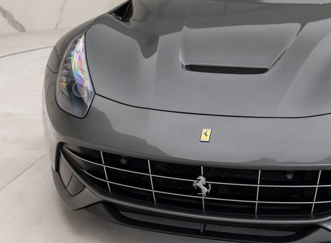 Ferrari F12 Berlinetta 22