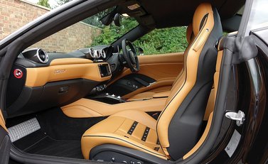 Ferrari California T 16